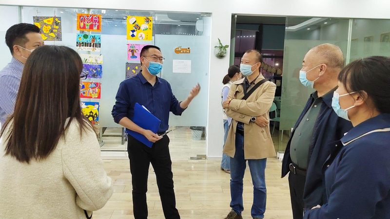 女生选择自考本科行政管理，这些因素不容忽视