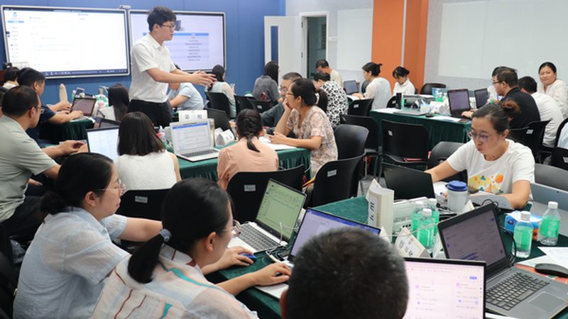 会计真账实操课程，如何选对价格与价值？**