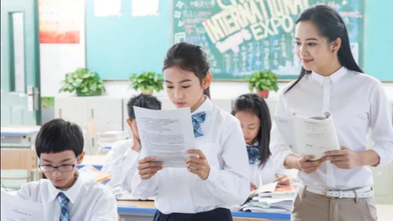 上海成人高考毕业证书样本揭秘：证书背后的价值与意义